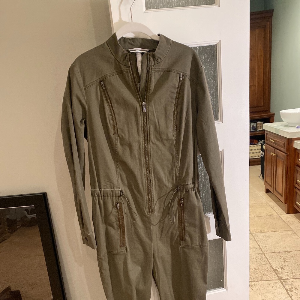 Athleta Summit Cargo Jumpsuit Zip Olive Army Green One Piece Jumper Romper